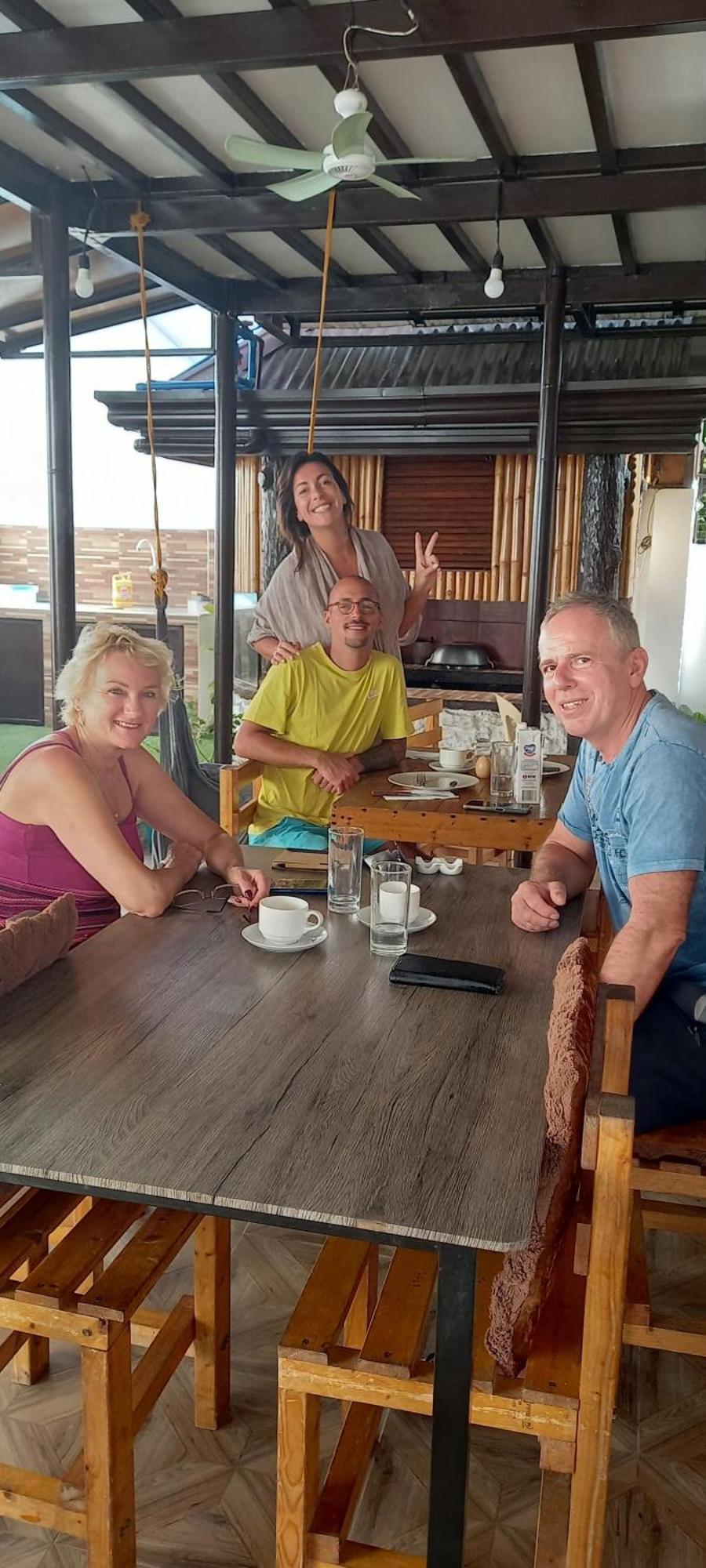 Casa Mia Inn Dauis Eksteriør bilde